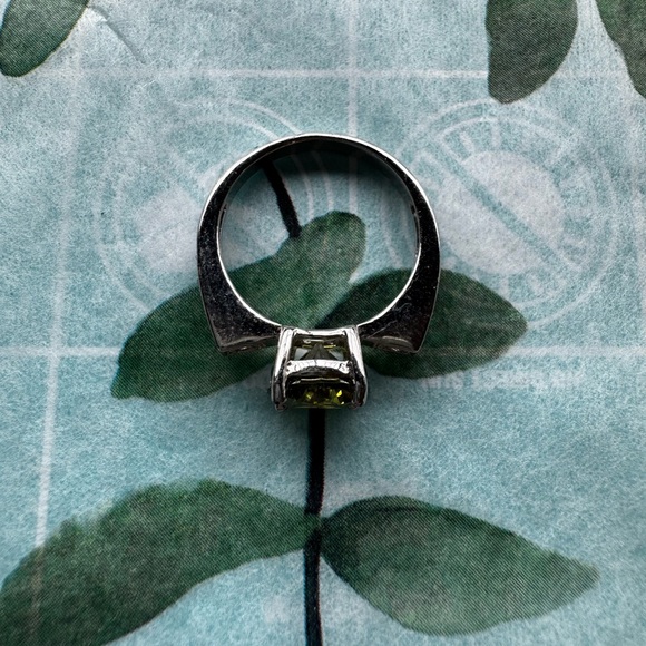 Elegant Multi-Stone Silver Rings Set - Picture 2 of 11